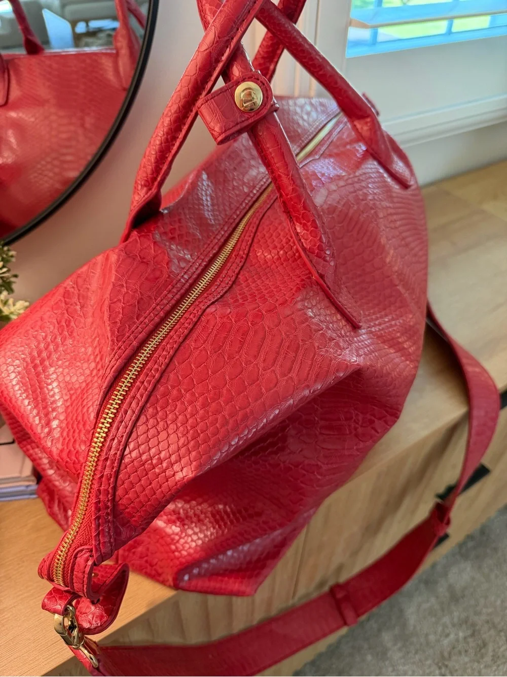Lulu Dharma pink vegan snake weekend bag  - Luxe Textured Finish